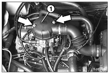 Gaszug an der Einspritzeinheit aus- und einbauen/einstellen